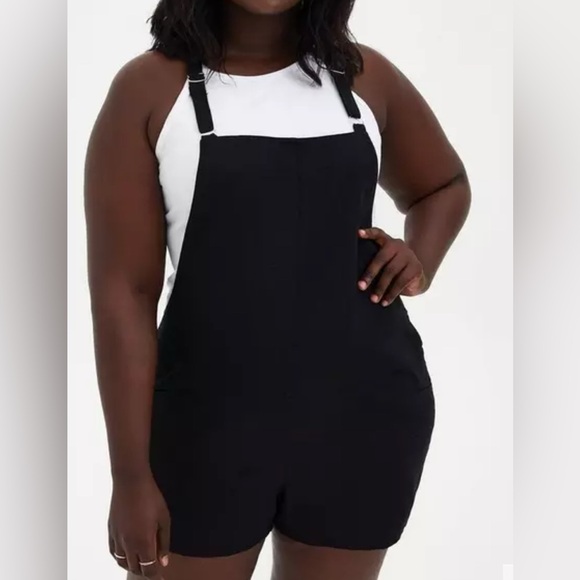 Torrid 3.5 Inch Stretch Linen Blend Black Shortall Size 4 / 26 - Picture 1 of 5